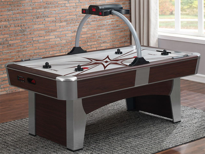 Airhockey Tisch von tischkicker24.de in einem Raum